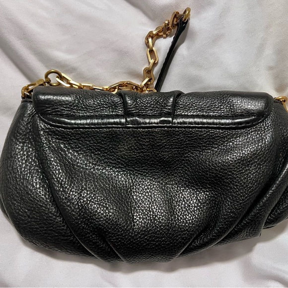 Marc Jacobs Small Black + Gold Purse - Picture 4 of 4